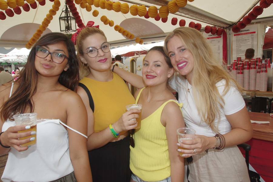 Yessica Gallego, Laura Tejero, Karolyn Gallego y Nieves Álvarez. 