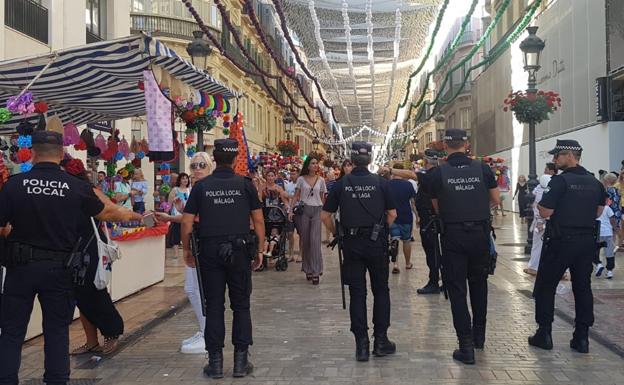 La Policía Local en la calle Larios