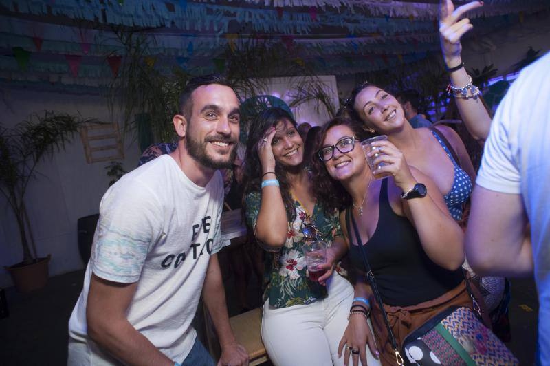 Ambiente en el Cortijo de Torres en la jornada del viernes.