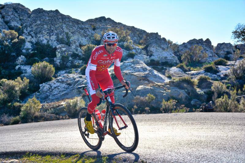 El diclisma marebellí del equipo Cofidis, Luis Ángel Maté, afronta una Vuelta a España muy especial, para la que se ha preparado a conciencia, apartando incluso su participación en el Tour de Francia 2018. Quiere ser profeta en su tierra y disfrutar de las cuatro etapas (las primeras de la carrera) que se van a celebrar en la provincia de Málaga desde el próximo 25 de agosto.