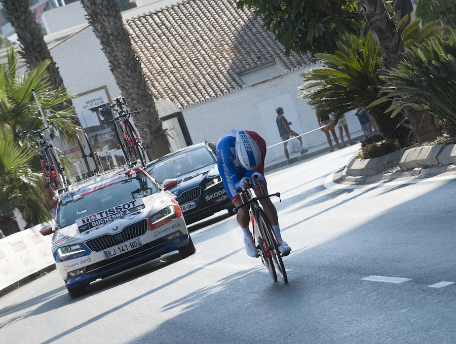 Málaga es protagonista en la Vuelta Ciclista España 2018. La etapa inicial y hasta otras tres tocan tierras malagueñas en una edición en la que hasta la canción oficial es de una malagueña. Aquí recogemos las mejores imágenes del paso por Málaga