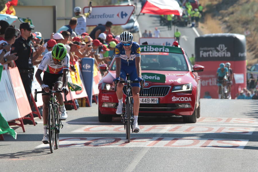 Málaga es protagonista en la Vuelta Ciclista España 2018. La etapa inicial y hasta otras tres tocan tierras malagueñas en una edición en la que hasta la canción oficial es de una malagueña. Aquí recogemos las mejores imágenes del paso por Málaga