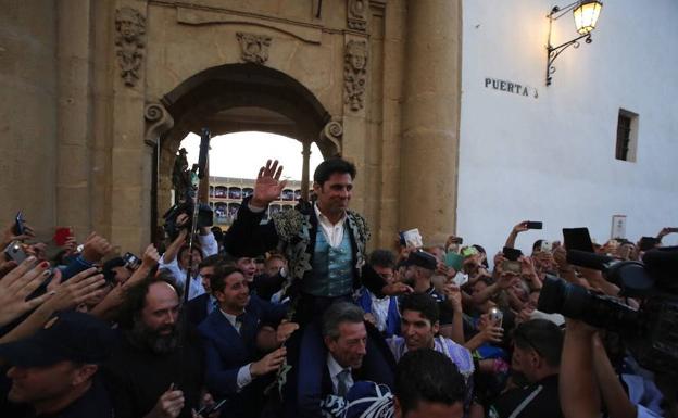 Francisco Rivera Ordóñez, 'Paquirri', se cortó la coleta en la Goyesca del año pasado. 