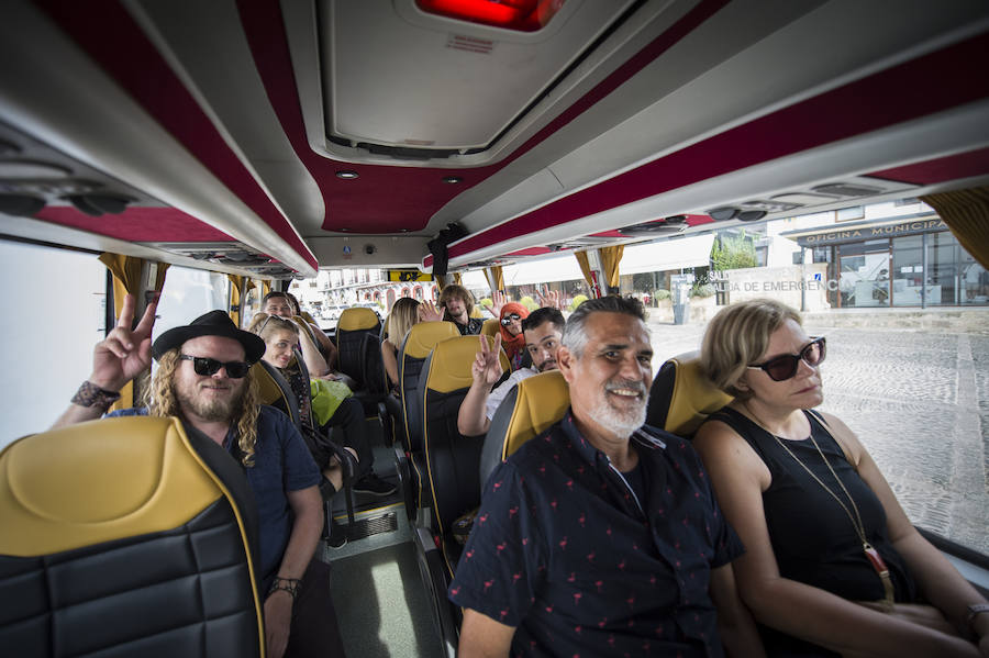 Ambiente y actuaciones en el Auditorio Blas Infante en el balcón del Tajo de Ronda