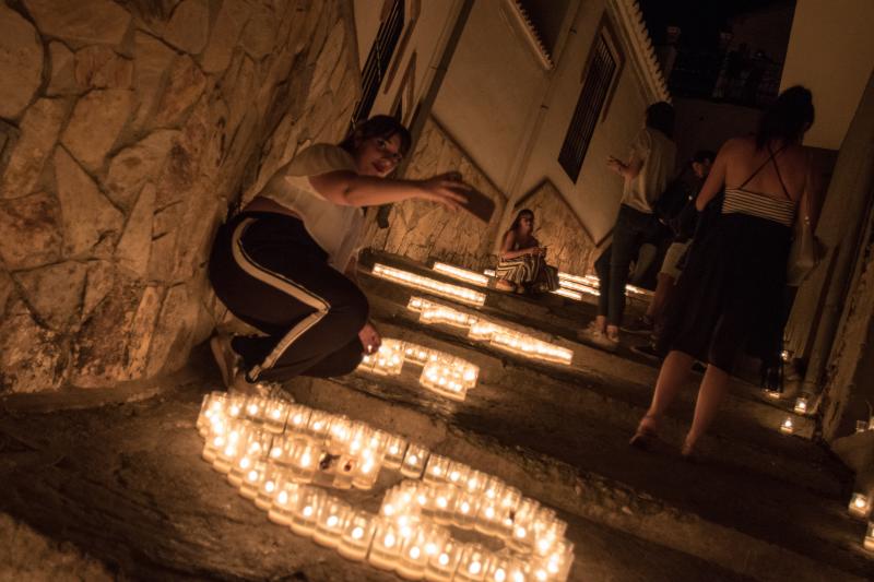 Velas, zocos o talleres dan vida al encuentro, que este viernes recibió a Niña Pastori y que el domingo echa el cierre con Triana