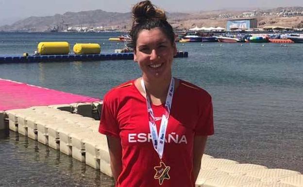 Paula Ruiz, ayer en Israel con la medalla de oro.