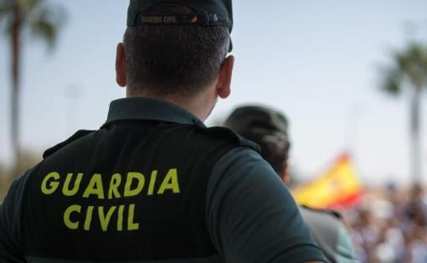 La Guardia Civil sorprendió a los vehículos en Albuñol (Granada)