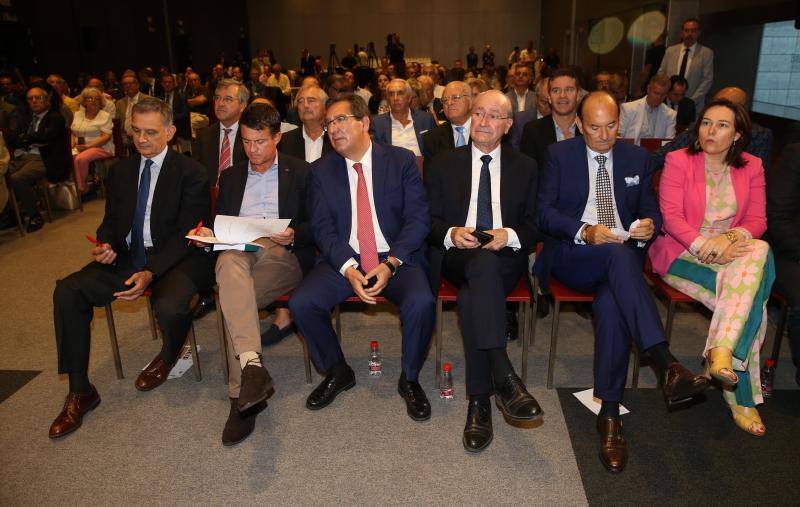 El desayuno-coloquio en colaboración con la Fundación Cajasol se celebró en el Hotel Barceló