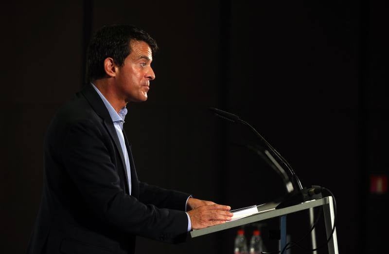 El desayuno-coloquio en colaboración con la Fundación Cajasol se celebró en el Hotel Barceló