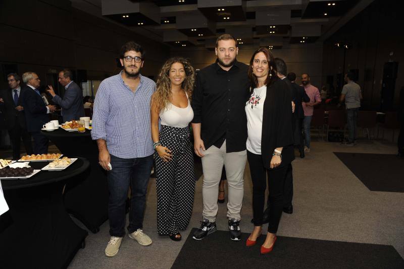 El desayuno-coloquio en colaboración con la Fundación Cajasol se celebró en el Hotel Barceló