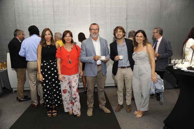 El desayuno-coloquio en colaboración con la Fundación Cajasol se celebró en el Hotel Barceló