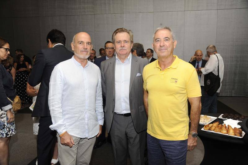 El desayuno-coloquio en colaboración con la Fundación Cajasol se celebró en el Hotel Barceló