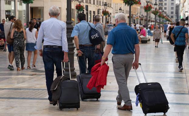 El alquiler vacacional genera en España más de 124.000 millones de euros. 