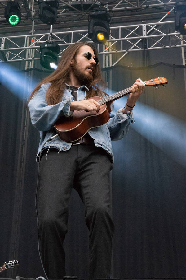 Los Planetas, Iván Ferreiro, Sidonie, La Casa Azul y Coque Malla actuaron en el Auditorio