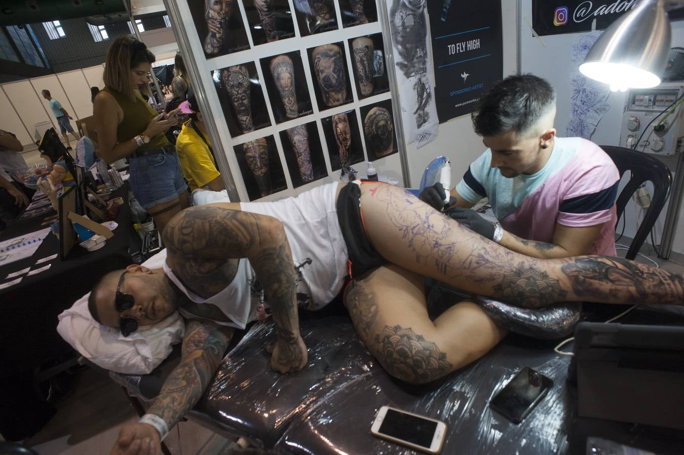 Todo por y para los tatuajes. Málaga celebra la quinta edición de este evento dedicado a este mundo, que acoge novedades y tendencias del sector y un gran número de oportunidedes de llevarse una nueva obra de profesional tatuador. 