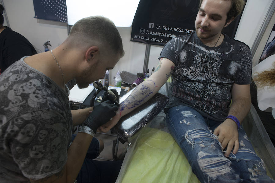 Todo por y para los tatuajes. Málaga celebra la quinta edición de este evento dedicado a este mundo, que acoge novedades y tendencias del sector y un gran número de oportunidedes de llevarse una nueva obra de profesional tatuador. 