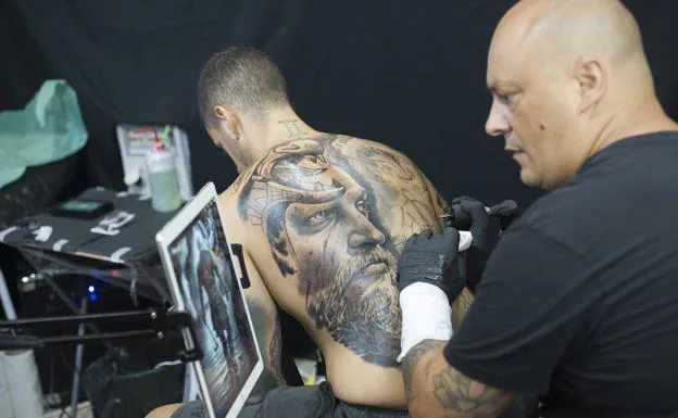 El estilo de realismo es el favorito para los fans de los tatuajes en Andalucía.