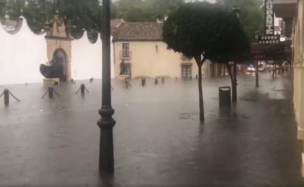 El jueves un aguacero tan fuerte como repentino dejó 45 litros por metro cuadrado en apenas 40 minutos en Ronda