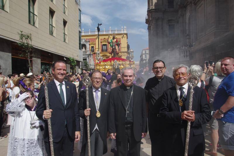 El aplazamiento de la salida a la mañana del domingo por el riesgo de lluvia el sábado no ha restado público a la cita