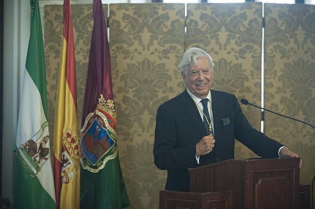 Mario Vargas Llosa repasó ayer su relación con Málaga durante el último cuarto de siglo. 