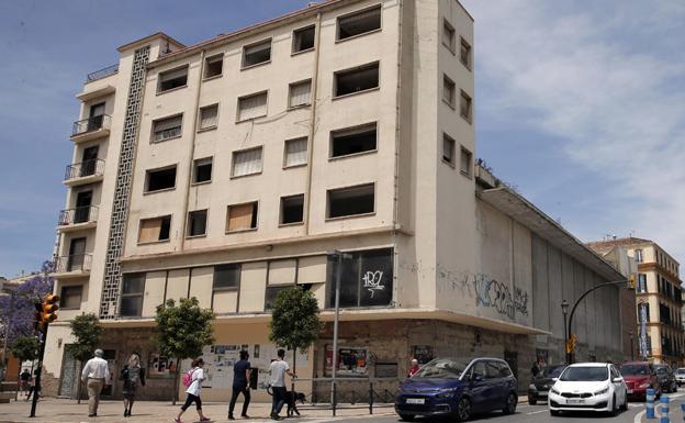 Málaga para la Gente propone que se tire el Astoria y se amplíe la plaza de La Merced