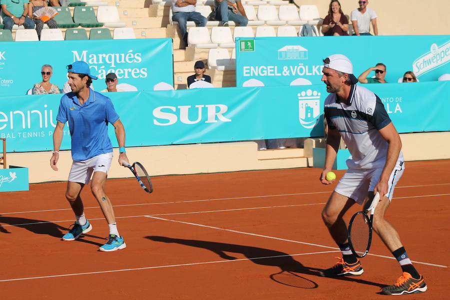 Juan Carlos Ferrero se lleva el torneo tras ganar a Safin