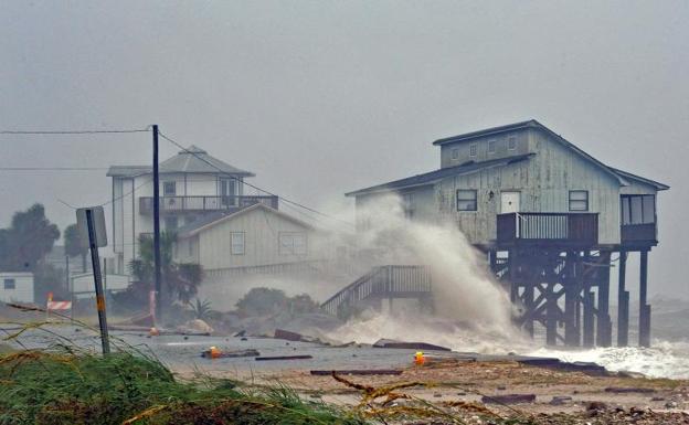Imagen principal - El monstruoso huracán &#039;Michael&#039; devasta Florida
