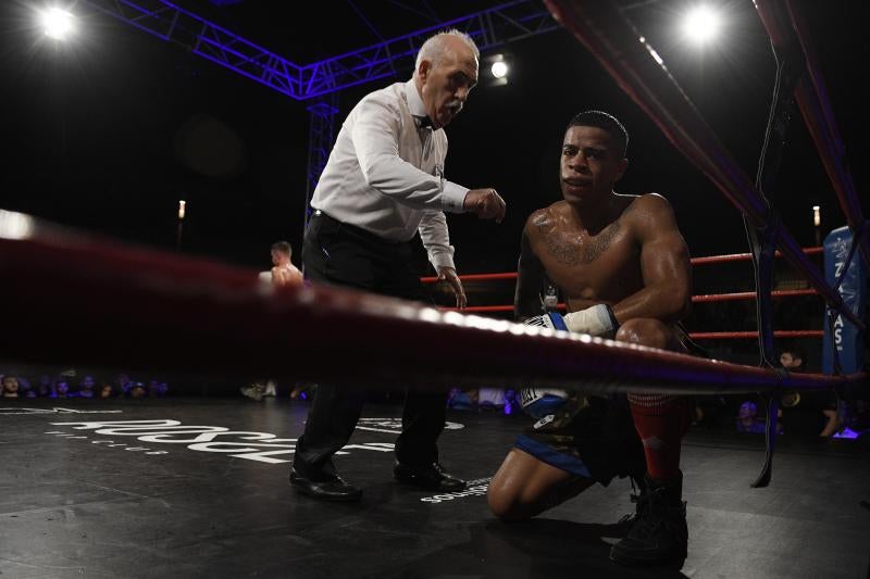 Ronny Alexander «El llanero» Landaeta vence a Anatoli Hunanyan y se proclama campeón de la Unión Europea del peso supermedio