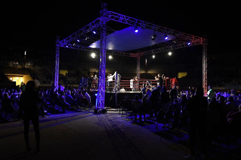 Ronny Alexander «El llanero» Landaeta vence a Anatoli Hunanyan y se proclama campeón de la Unión Europea del peso supermedio