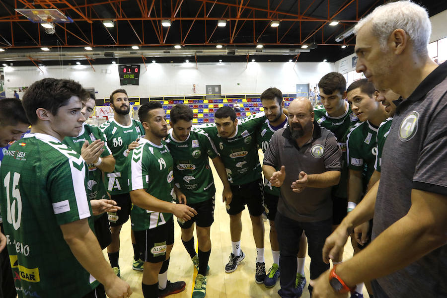 Fotos: Los mejores momentos del Conservas Alsur-Balonmano Navas