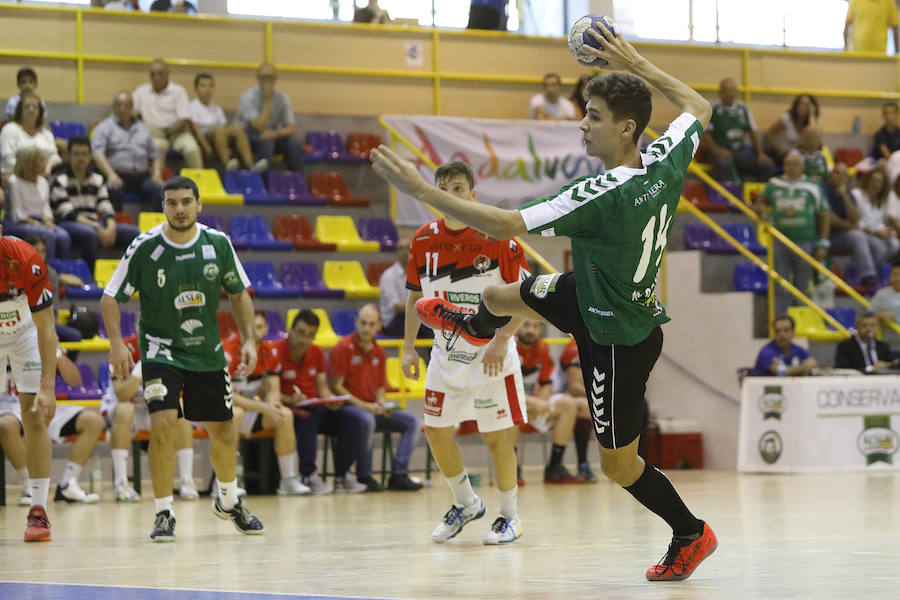 Fotos: Los mejores momentos del Conservas Alsur-Balonmano Navas