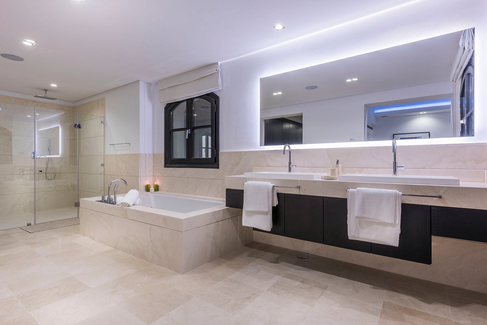 Fotos: La propiedad donde Bertín grabó &#039;Mi casa es la vuestra&#039;, a la venta