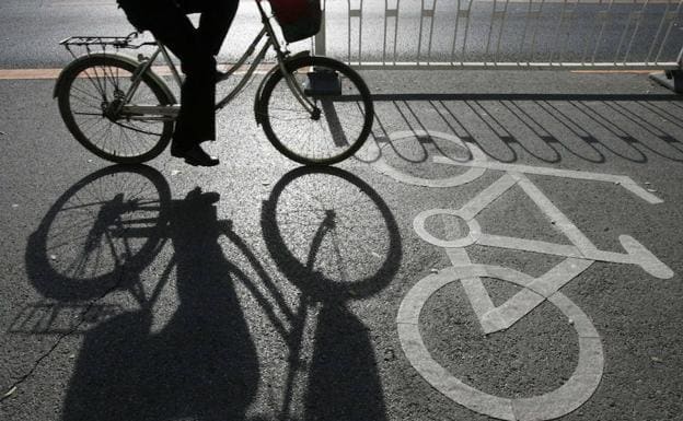 Detenidos tres jóvenes por robar casi una veintena de bicicletas de garajes y trasteros de Teatinos, Soliva y el Cónsul