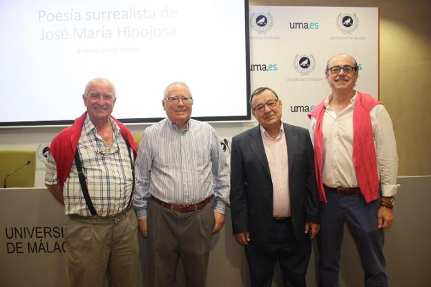 Homenaje al poeta José   María Hinojosa