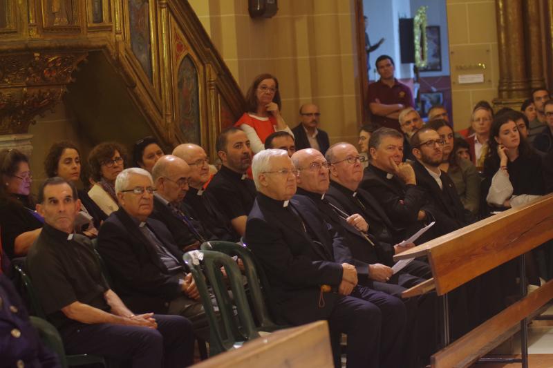 Este histórico acontecimiento ha llenado la ciudad de fieles llegados desde diferentes puntos. Vigilia en el Sagrado Corazón previa a la beatificación del padre Tiburcio Arnaiz