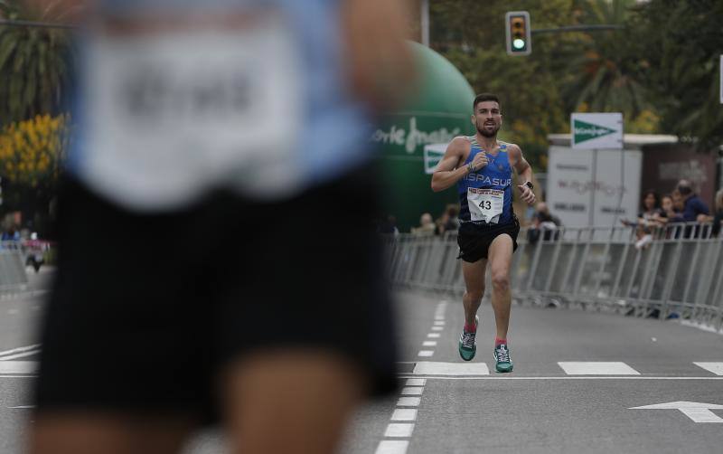 Más de 18.000 personas corrieron por las calles de Málaga en la 40 edición de esta tradicional prueba popular