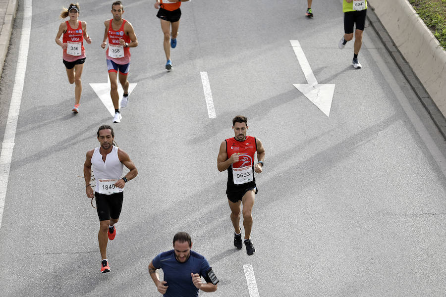 Más de 18.000 personas corrieron por las calles de Málaga en la 40 edición de esta tradicional prueba popular