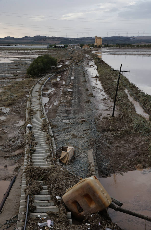 Bobadilla, Campillos, Teba, Casarabonela, Ardales y Estepona se llevan lo peor de la alerta roja que ha dejado registros históricos