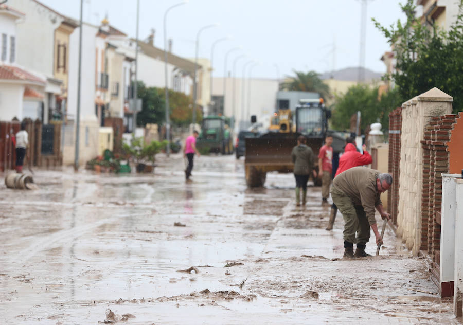 Bobadilla, Campillos, Teba, Casarabonela, Ardales y Estepona se llevan lo peor de la alerta roja que ha dejado registros históricos