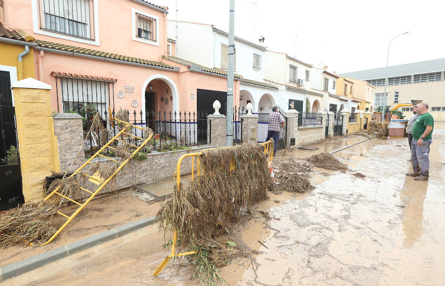 Bobadilla, Campillos, Teba, Casarabonela, Ardales y Estepona se llevan lo peor de la alerta roja que ha dejado registros históricos