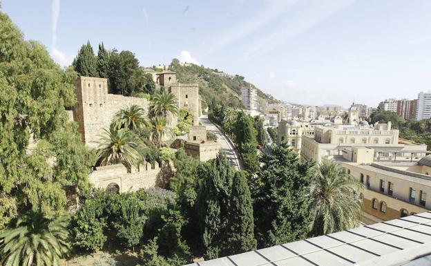 El Ayuntamiento de Málaga invertirá 150.000 euros en reparar la Alcazaba y Gibralfaro
