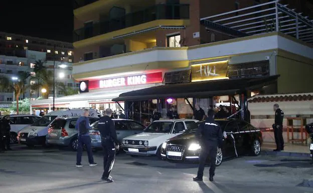 La Policía Nacional, que investiga el suceso, acordó la calle en la que se encuentra el restaurante. 