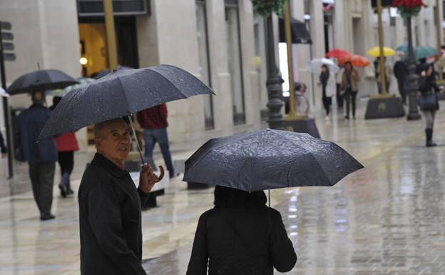 Meteorología activa el aviso naranja por lluvias hoy en Málaga