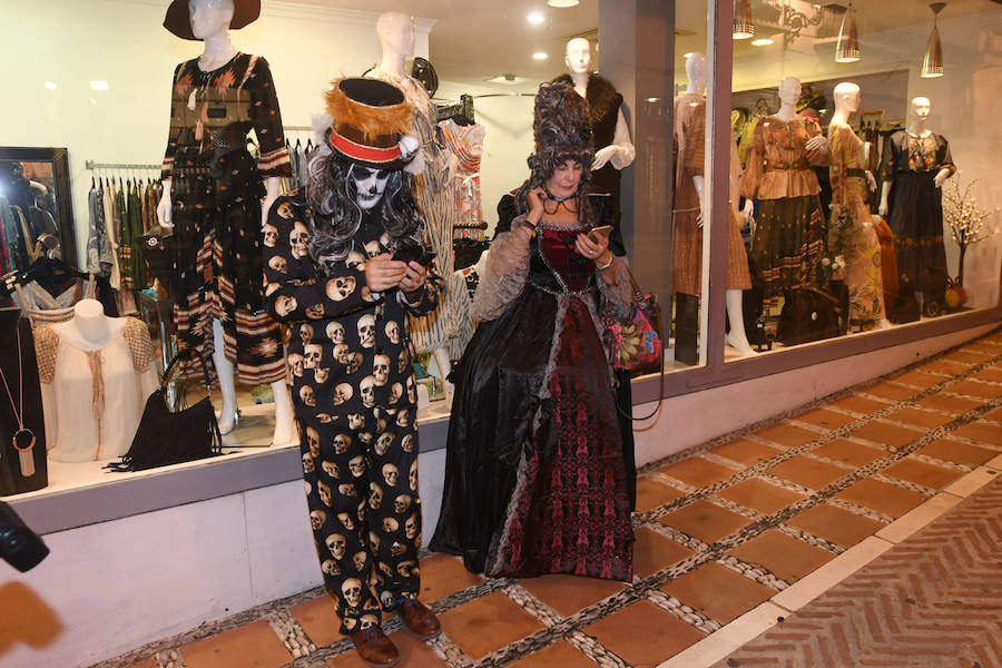 Así se ha celebrado Halloween (este viernes) por las calles de Marbella