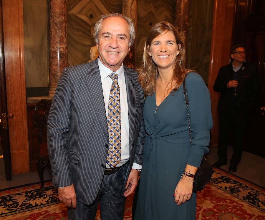 La cena organizada por Prensa Malagueña en la WTM SUR reúne a los máximos responsables del turismo nacional, regional y local en un mismo foro