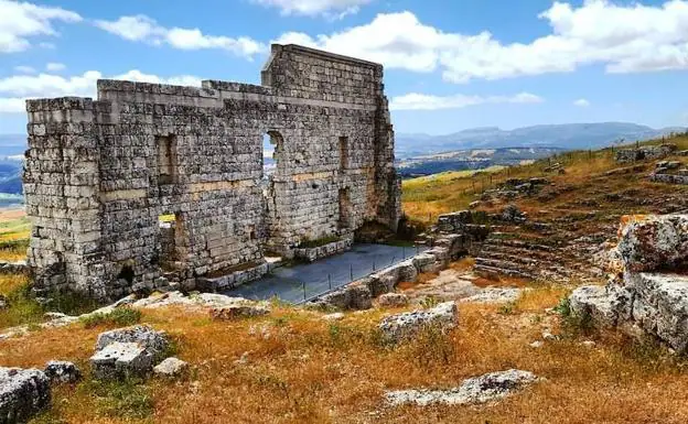 La titularidad del yacimiento es de la Junta de Andalucía. 