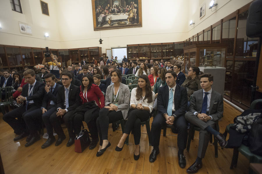 El equipo Cánovas UMA de Málaga gana el torneo nacional de debate universitario