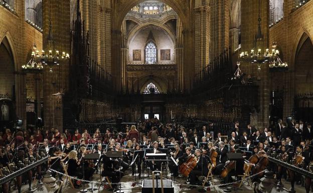La que la Orquestra y el Coro del Gran Teatro del Liceo intrepretan el «Requiem de Verdi».