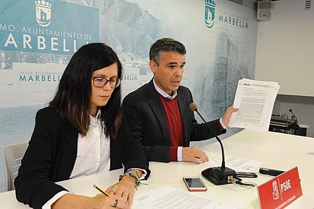 Isabel Pérez y José Bernal, ayer, en rueda de prensa. 