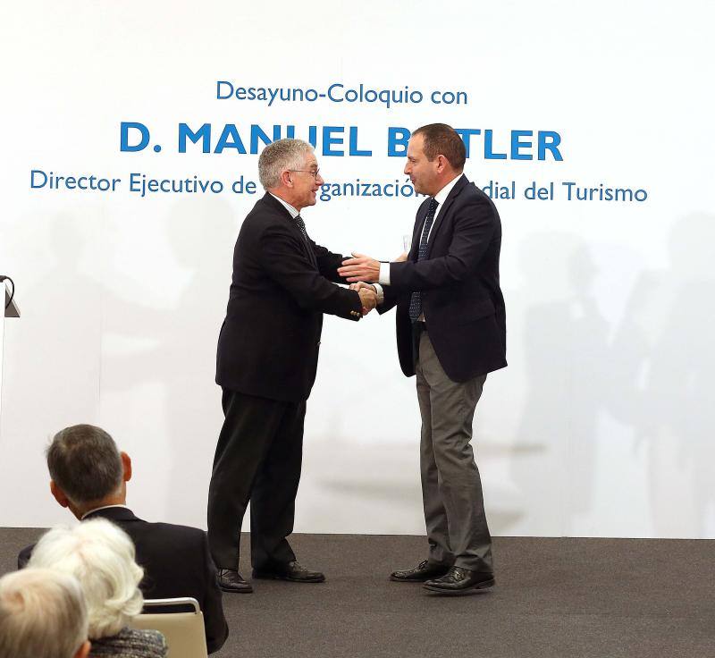 El director ejecutivo advierte en un Foro SUR de que la demanda seguirá creciendo y las ciudades tendrán que «acostumbrarse a sobrevivir con el llamado 'sobreturismo'»